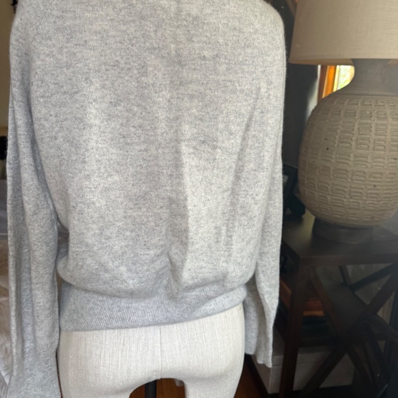 Vince heather grey chashmere V Neck - Picture 4 of 5